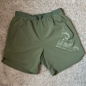 Adidas Men’s Olive Green Made To Be Remade 7” Training Shorts Size M |B52